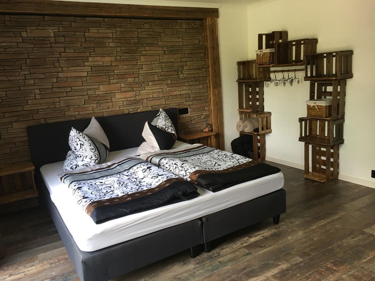 Gaestehaus Annel Niederhorbach Екстер'єр фото